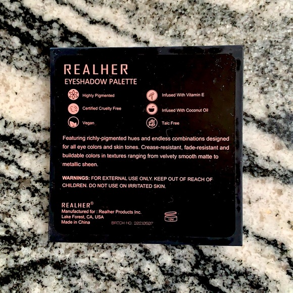 REALHER Dreams So Big Eyeshadow Palette, Brand New/Never Used - Picture 5 of 7